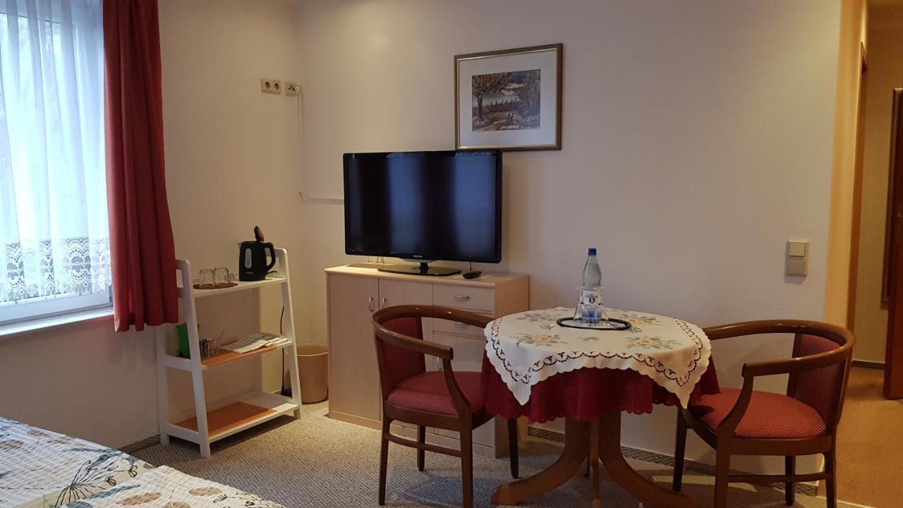 Galeriecafe Und Pension Ambiente Циттау Экстерьер фото