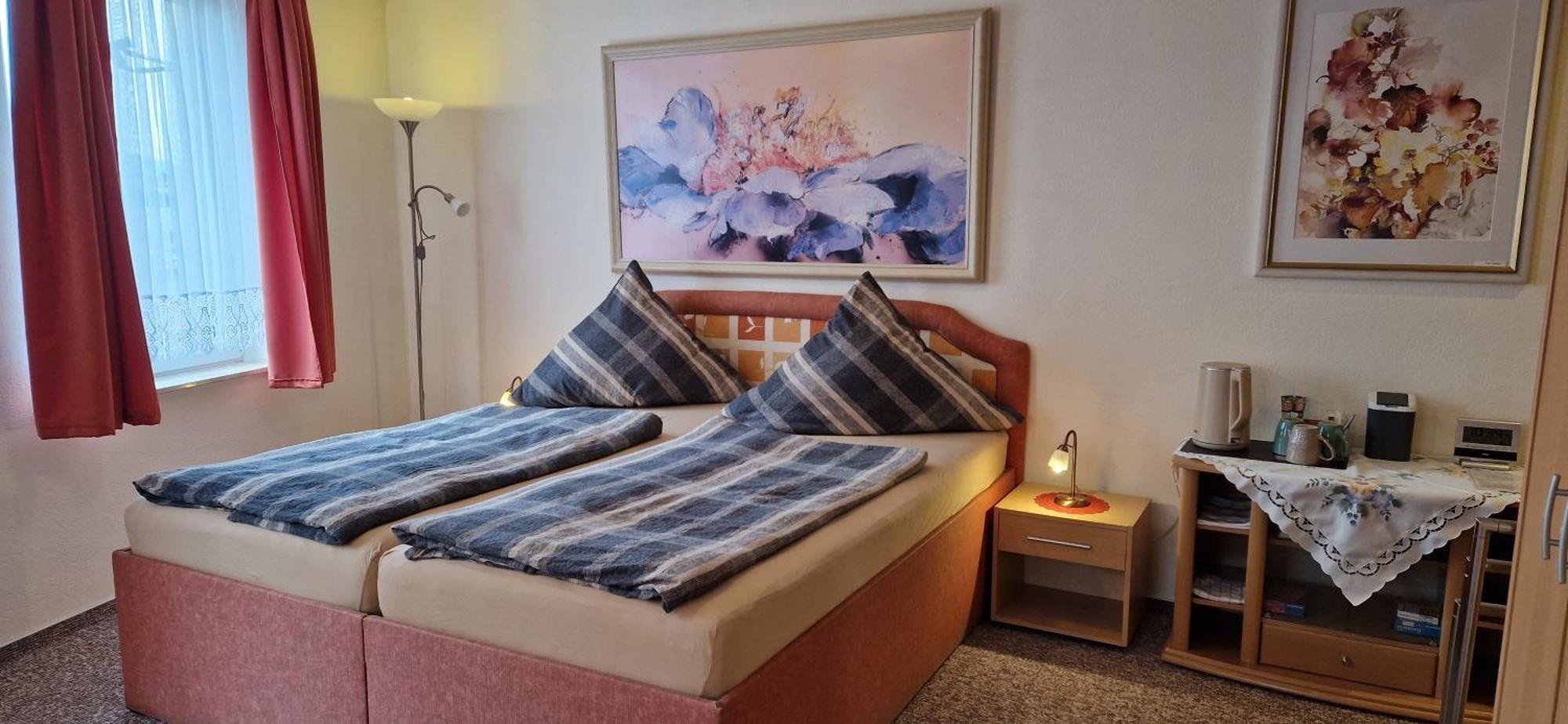 Galeriecafe Und Pension Ambiente Циттау Экстерьер фото